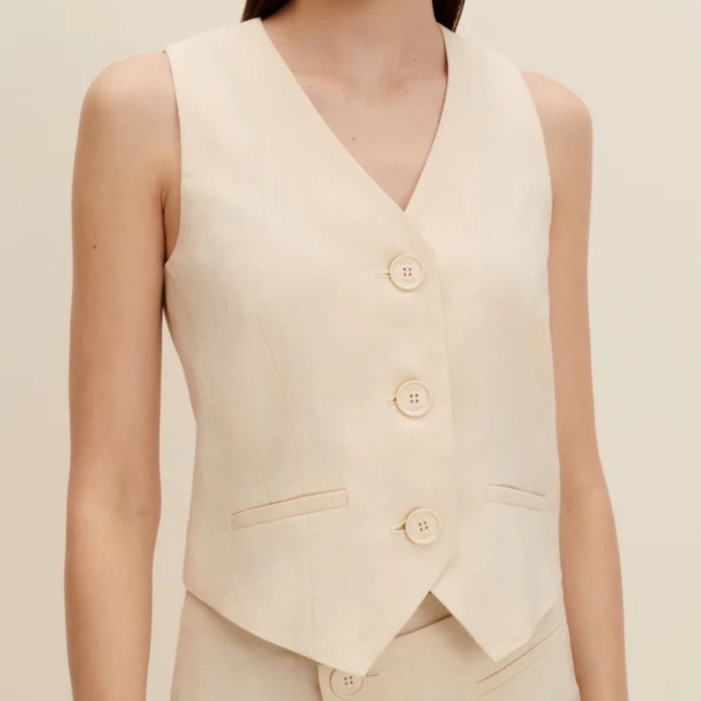 BRAND NEW Jaaf Tailored Beige Vest in Small